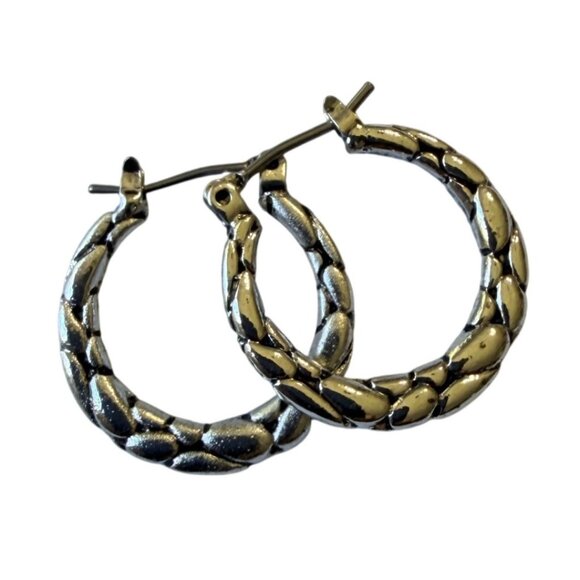 Y2K Silver Tone Textured Pebble Hoop Earrings 3/4" D Nickel Free Hypoallergenic - Picture 2 of 4